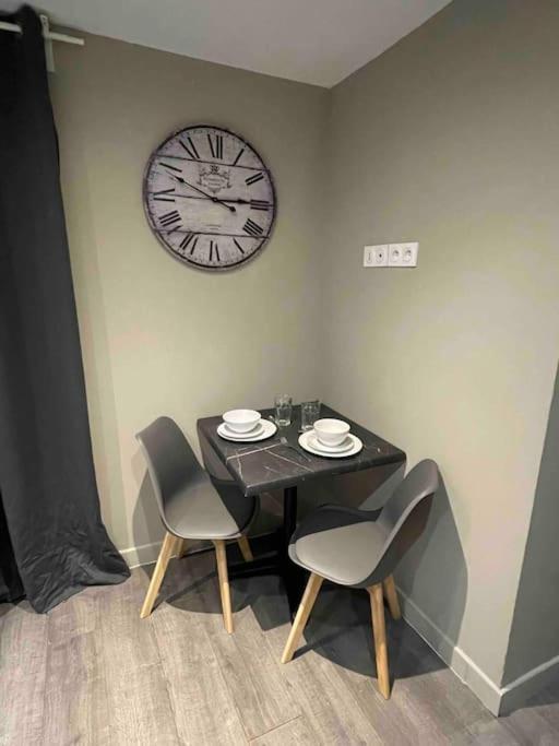 La Suite De L'Empereur/ Logement Neuf Janvier 2024 Orleans Bagian luar foto